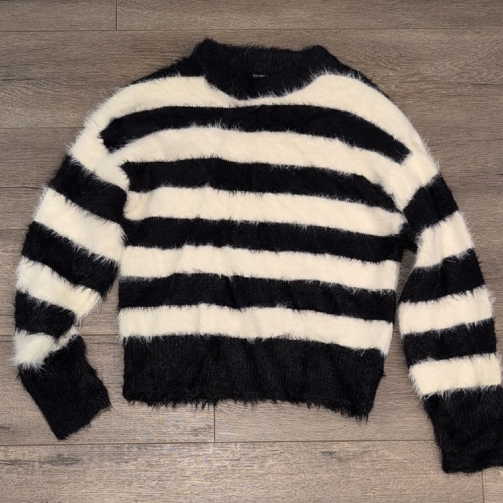 a new day Monochrome Fuzzy Knit